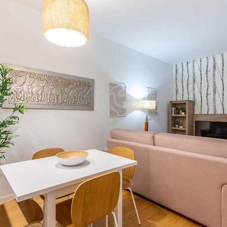 Mit House Ayala En Madrid Apartment ภายนอก รูปภาพ