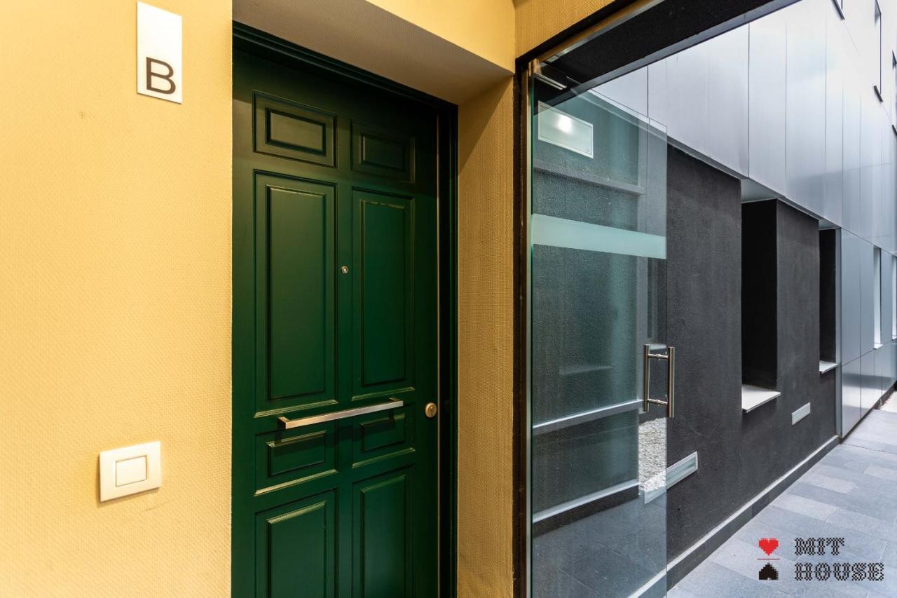 Mit House Ayala En Madrid Apartment ภายนอก รูปภาพ